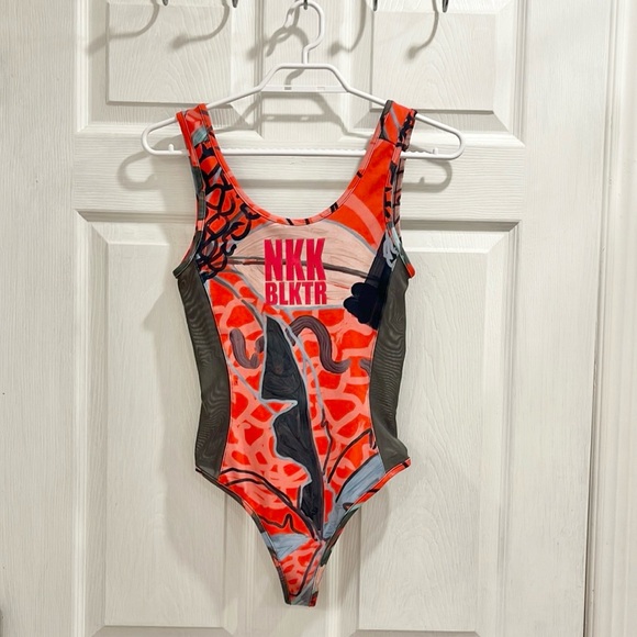 RARE Gymshark x Nikki B Printed Plunge Bodysuit - Picture 6 of 16